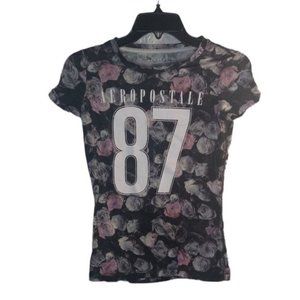 Aeropostal‎ rose print tshirt